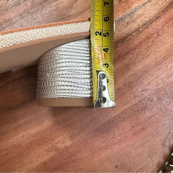 NEW Dolce Vita Jolice Gold Slip On Sandal Sz 8.5 - Picture 11 of 12